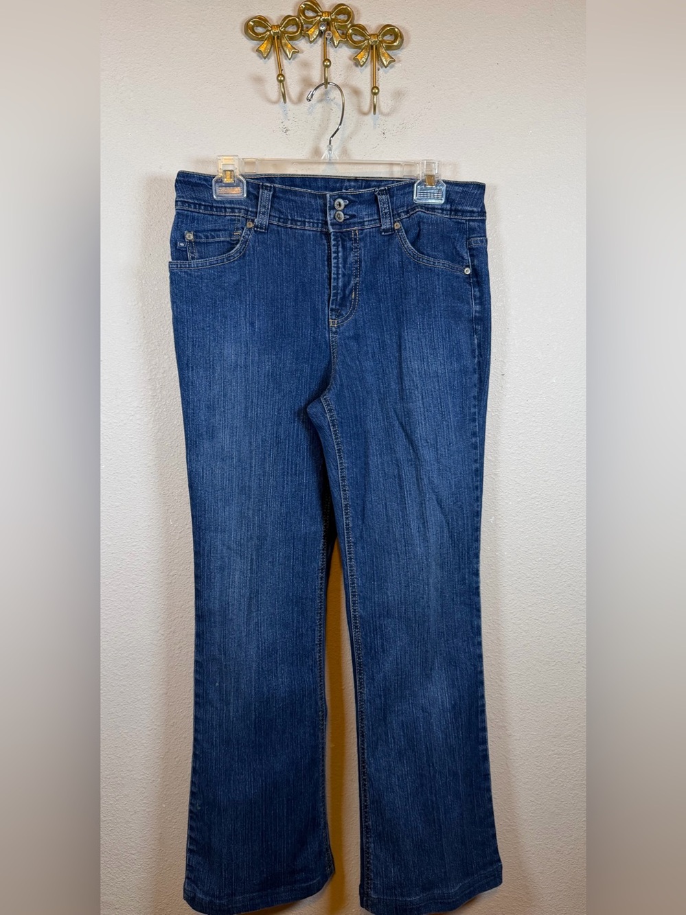 Bandolino Women's Dark/Medium Blue Boot Cut Jeans. Classic Five Pocket. Size 8